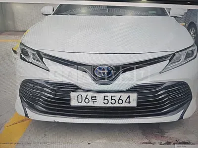 Photo 1 of 8: 2019 Toyota Camry Hybrid — Korean insurance auction