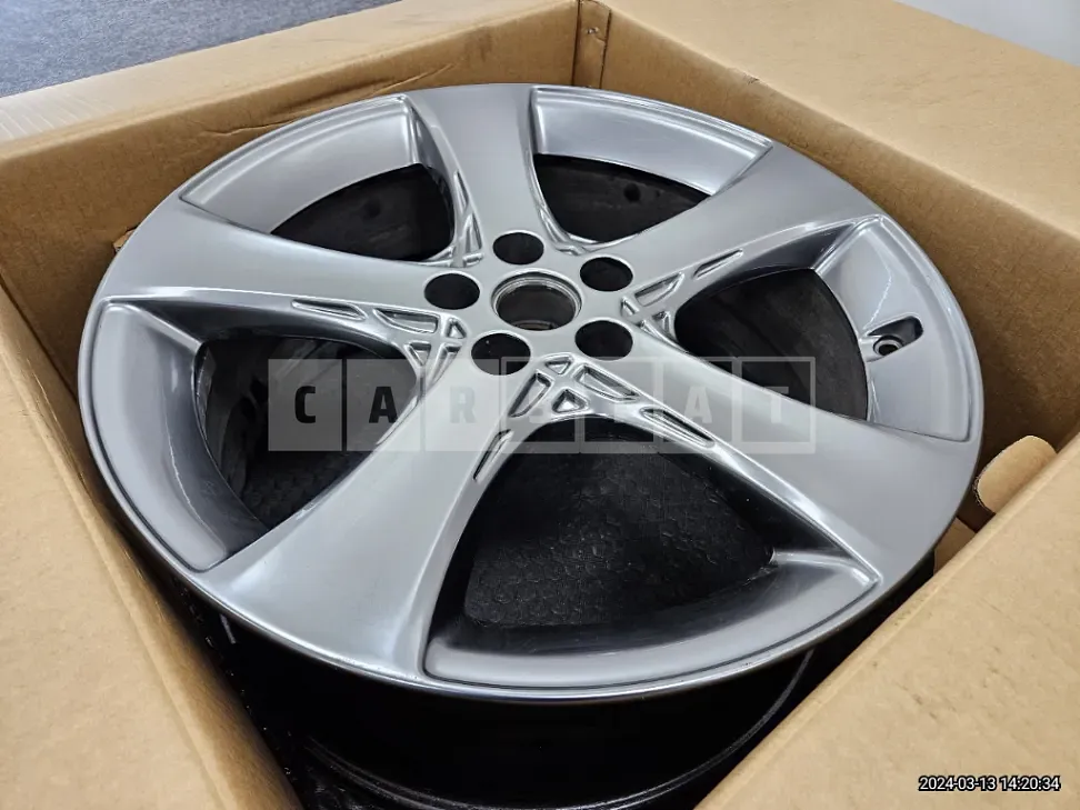 Photo 2 of 3: 2020 Genesis (parts) G80 Wheel — Korean insurance auction