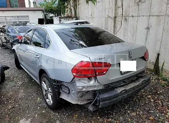 Photo 2 of 29: 2015 Volkswagen Passat 2.0 TDI, VIN 1VWZZZA3ZFC067458 — Korean insurance auction