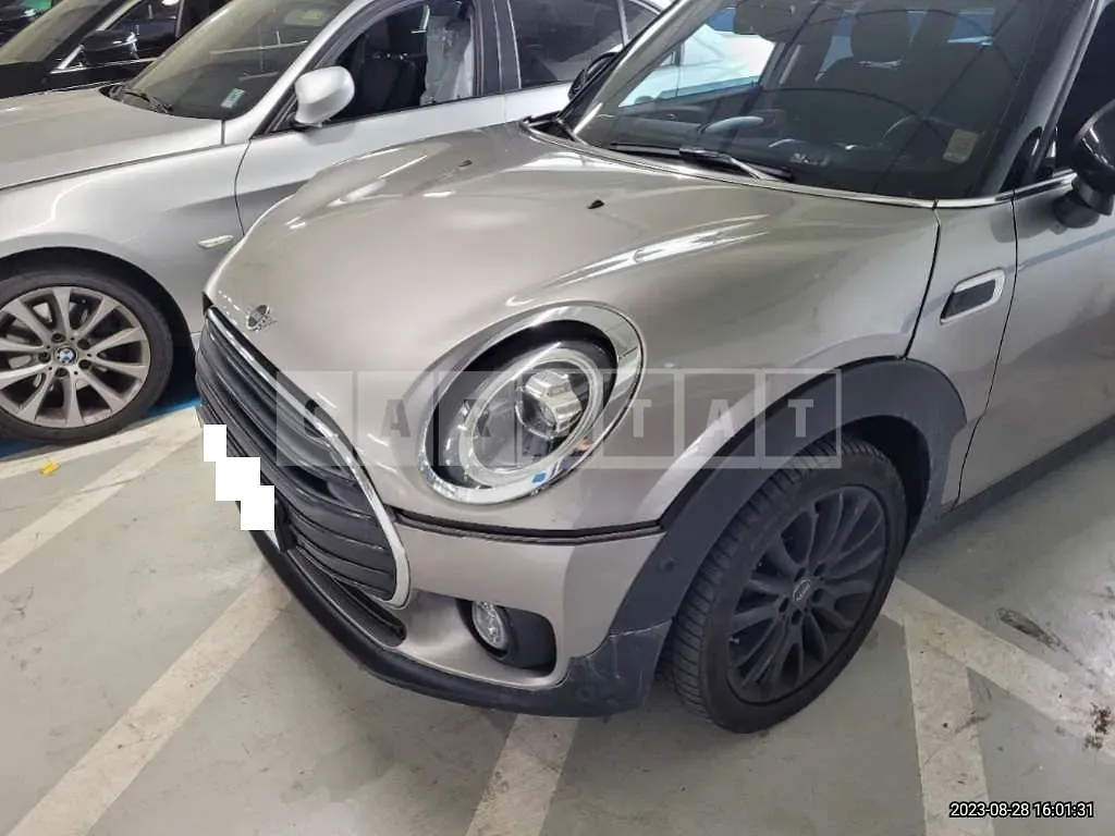 Photo 2 of 12: 2020 MINI Cooper D Clubman, VIN WMW71BB03L2L41256 — Korean insurance auction