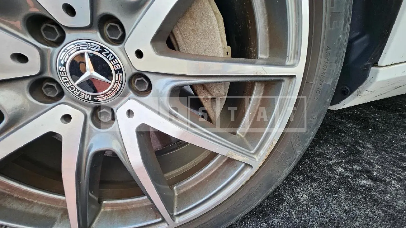 Photo 2 of 2: 2022 Mercedes-Benz (parts) E300 e 4Matic Wheels — Korean insurance auction
