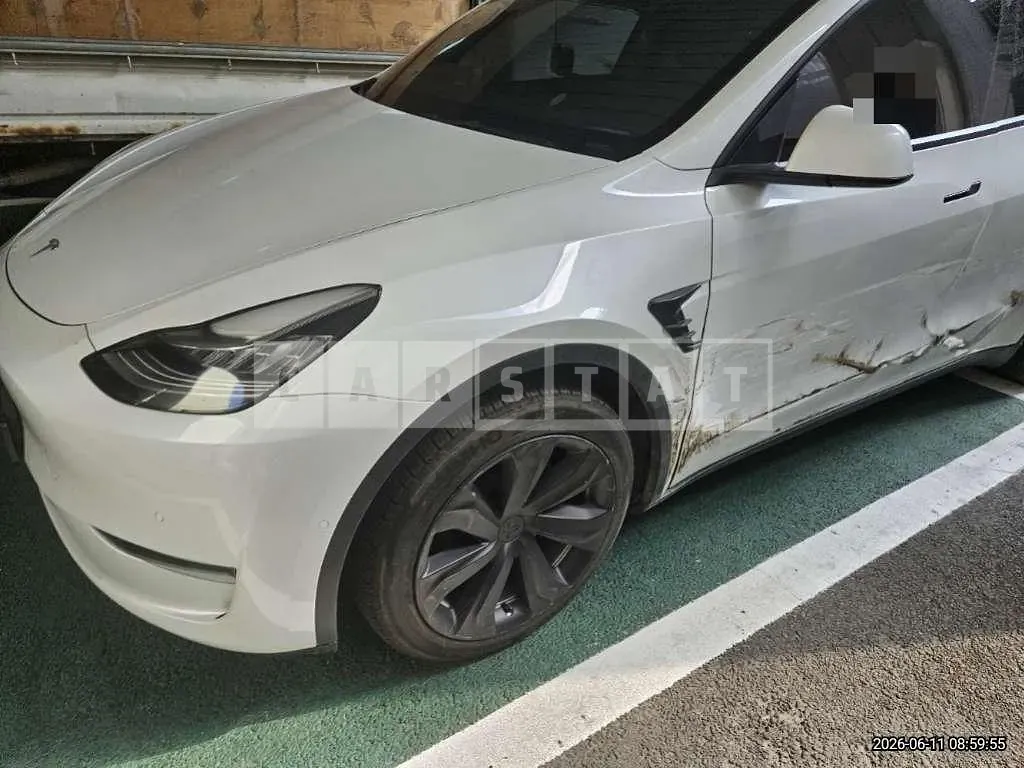 Photo 2 of 18: 2021 Tesla Model Y Long Range — Korean insurance auction