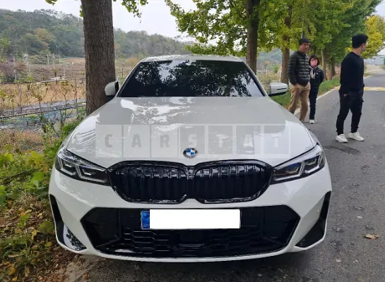 Photo 2 of 34: 2023 BMW 320i, VIN WBA61FS04PFR15297 — Korean insurance auction
