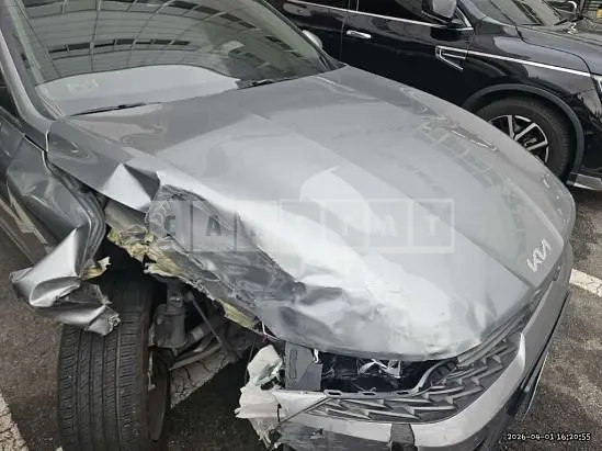 Photo 2 of 25: 2022 Kia K5 — Korean insurance auction