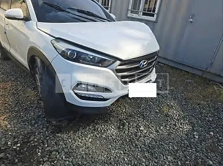 Photo 2 of 18: 2018 Hyundai Tucson — Korean insurance auction
