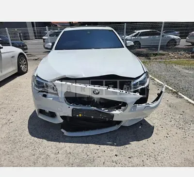 Photo 1 of 30: 2015 BMW 520d — Korean insurance auction