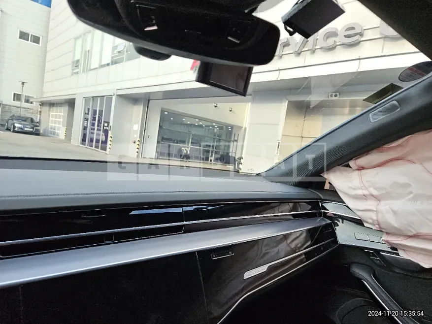 Photo 2 of 33: 2023 Audi A8 50 TDI quattro — Korean insurance auction
