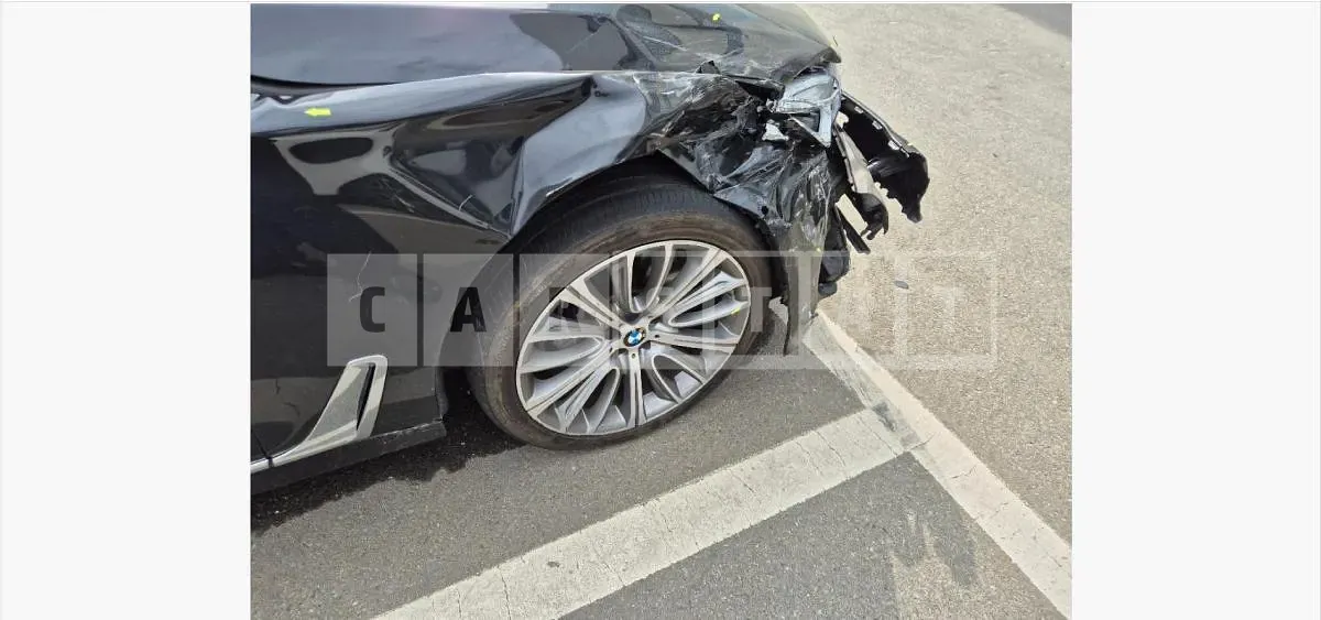 Photo 2 of 18: 2016 BMW 750Li xDrive — Korean insurance auction