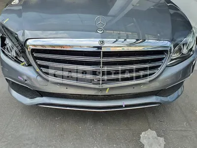 Photo 1 of 9: 2019 Mercedes-Benz E300, VIN WDDZF4JB8KA570277 — Korean insurance auction