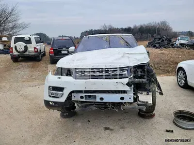 Photo 1 of 17: 2017 Land Rover Range Rover Sports 3.0 d, VIN SALWA2FK2HA690988 — Korean insurance auction