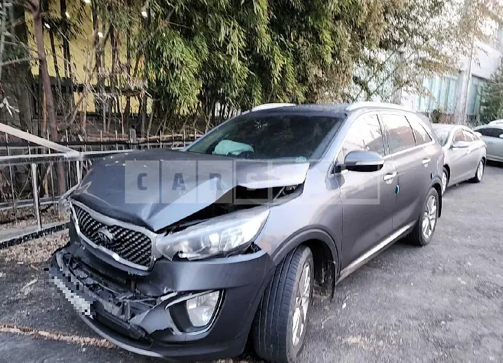 Photo 2 of 34: 2015 Kia Sorento, VIN KNAPK81ADFA008746 — Korean insurance auction