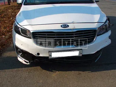 Photo 1 of 19: 2016 Kia Carnival, VIN KNAMB81ABGS240465 — Korean insurance auction