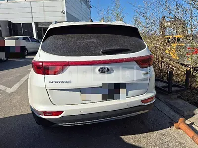 Photo 1 of 9: 2017 Kia Sportage — Korean insurance auction