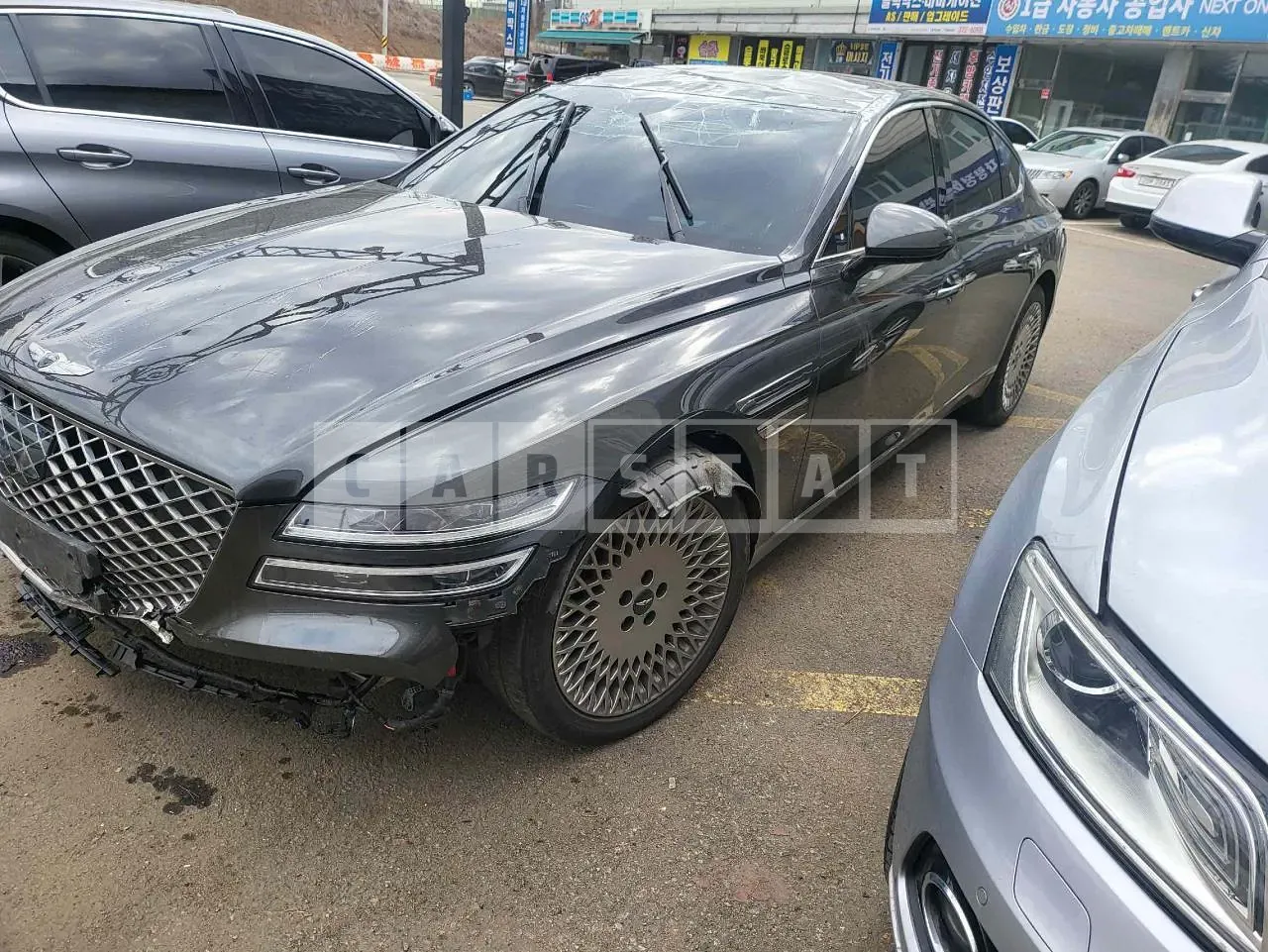 Photo 2 of 31: 2022 Genesis G80, VIN KMTGB41CDNU158574 — Korean insurance auction