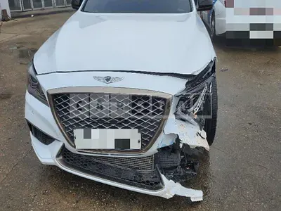 Photo 1 of 12: 2017 Genesis G80 3.3T — Korean insurance auction