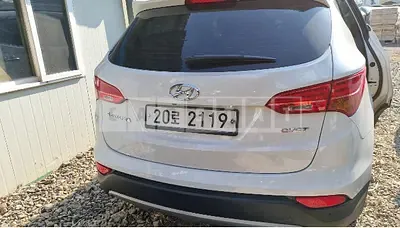 Photo 1 of 6: 2015 Hyundai Santa Fe, VIN KMHSW81UBFU481955 — Korean insurance auction