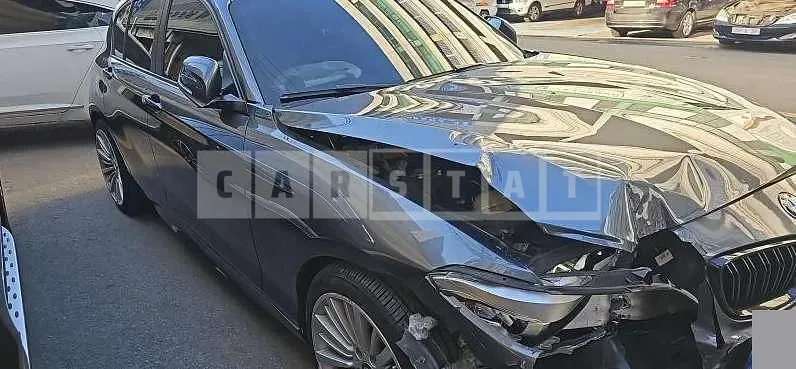 Photo 2 of 11: 2018 BMW 118d — Korean insurance auction