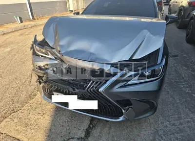 Photo 1 of 14: 2021 Lexus ES300h — Korean insurance auction