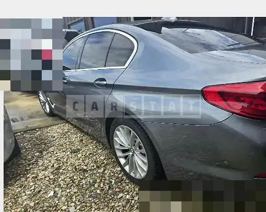 Photo 2 of 22: 2020 BMW 530i Luxury — Korean insurance auction