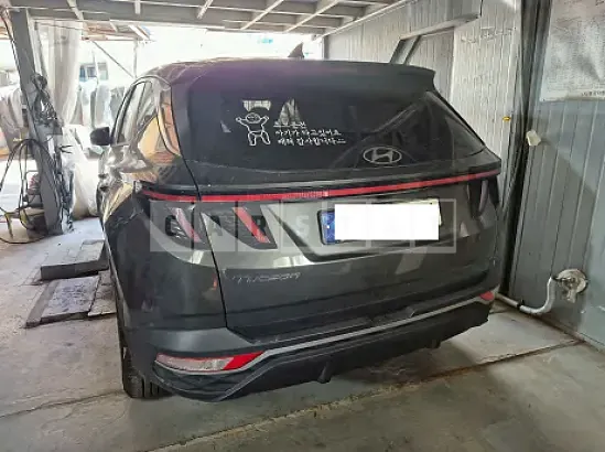 Photo 2 of 10: 2021 Hyundai Tucson, VIN KMHJB81BGMU062791 — Korean insurance auction