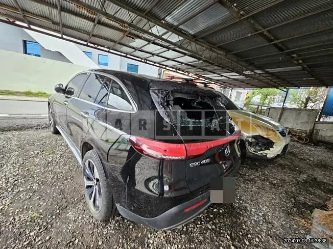 Photo 2 of 39: 2020 Mercedes-Benz EQC 400 4Matic — Korean insurance auction