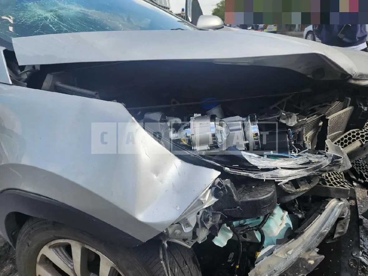 Photo 2 of 8: 2015 Kia Sportage R, VIN KNAPB813BFK782571 — Korean insurance auction
