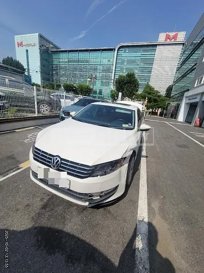 Photo 1 of 19: 2015 Volkswagen Passat 2.0 TDI — Korean insurance auction
