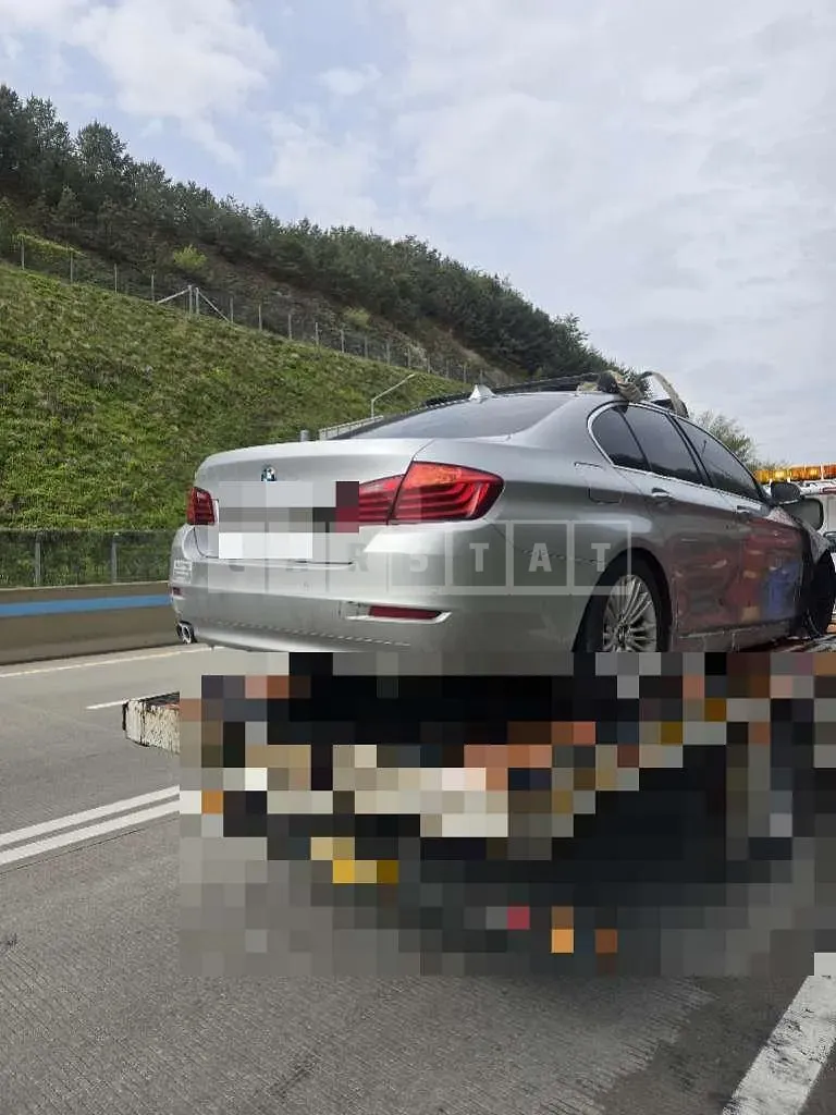 Photo 2 of 7: 2015 BMW 520d — Korean insurance auction