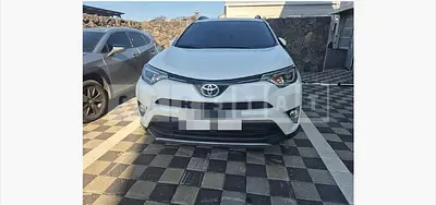Photo 1 of 37: 2018 Toyota Love 4 — Korean insurance auction