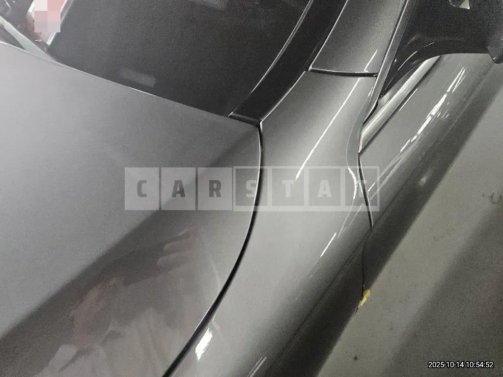 Photo 2 of 30: 2017 Mercedes-Benz E200 — Korean insurance auction