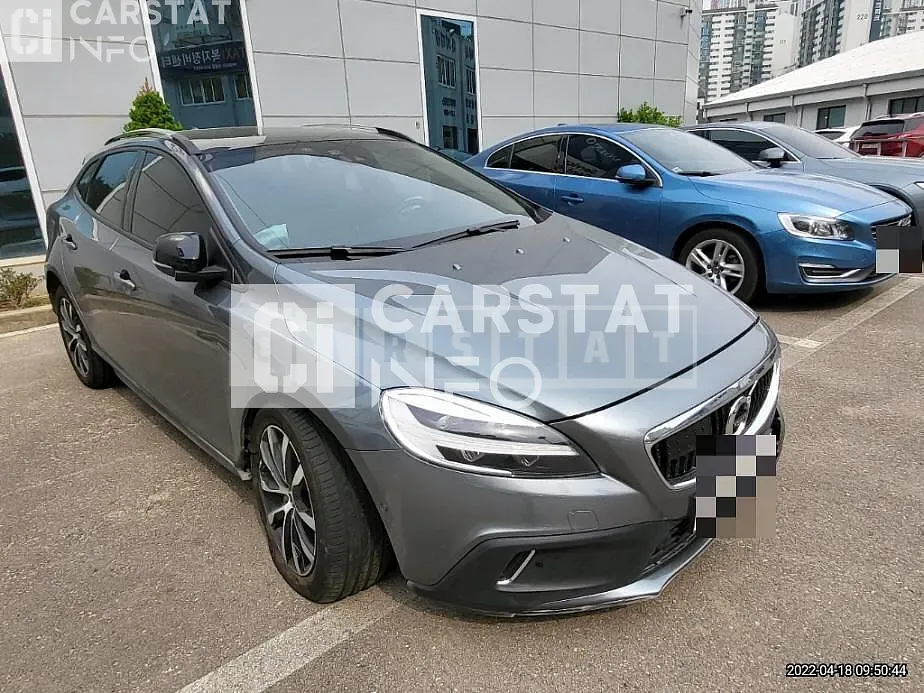 Photo 2 of 16: 2019 Volvo V40CCD3, VIN YV1MZ72K0K2185735 — Korean insurance auction