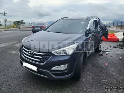 Photo 1 of 6: 2015 Hyundai Santa Fe, VIN KMHSW81UBFU416501 — Korean insurance auction