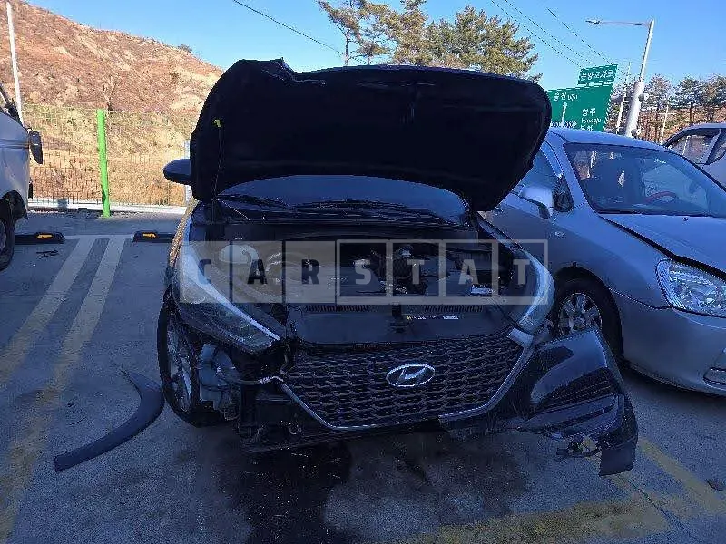 Photo 2 of 30: 2016 Hyundai Tucson, VIN KMHJ2815GHU295407 — Korean insurance auction