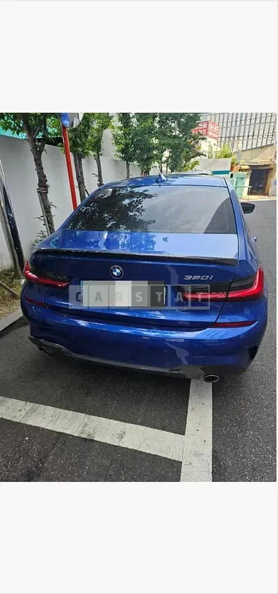 Photo 1 of 14: 2021 BMW 320i — Korean insurance auction