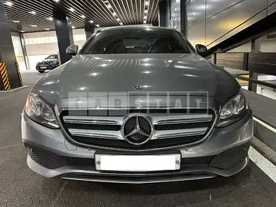 Photo 1 of 26: 2019 Mercedes-Benz E220d, VIN WDDZF0EB3KA568214 — Korean insurance auction