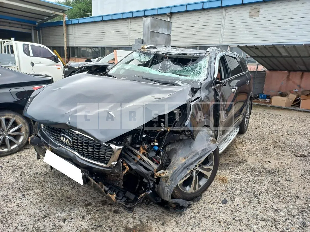 Photo 2 of 13: 2019 Kia Sorento, VIN KNAPS811BKA543042 — Korean insurance auction