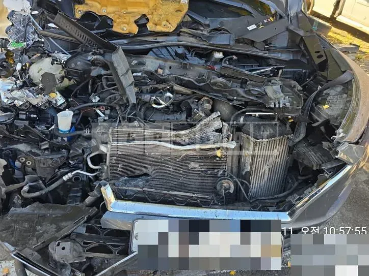 Photo 2 of 6: 2020 Hyundai Tucson TL — Korean insurance auction
