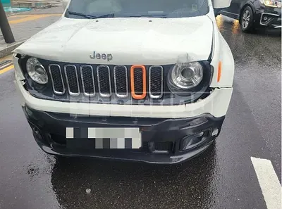 Photo 1 of 11: 2016 Jeep Zip Renegade — Korean insurance auction