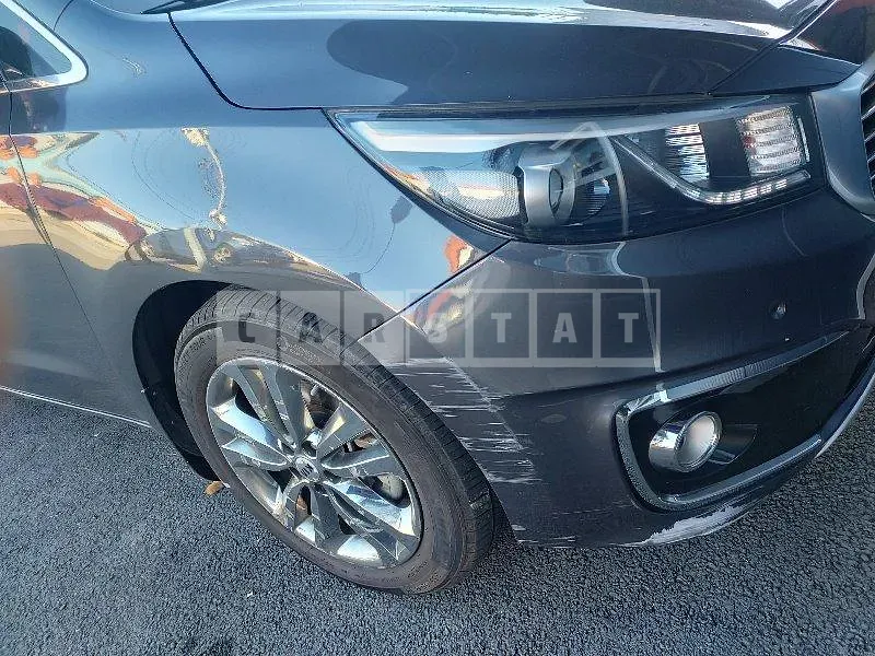 Photo 2 of 17: 2018 Kia Carnivals — Korean insurance auction