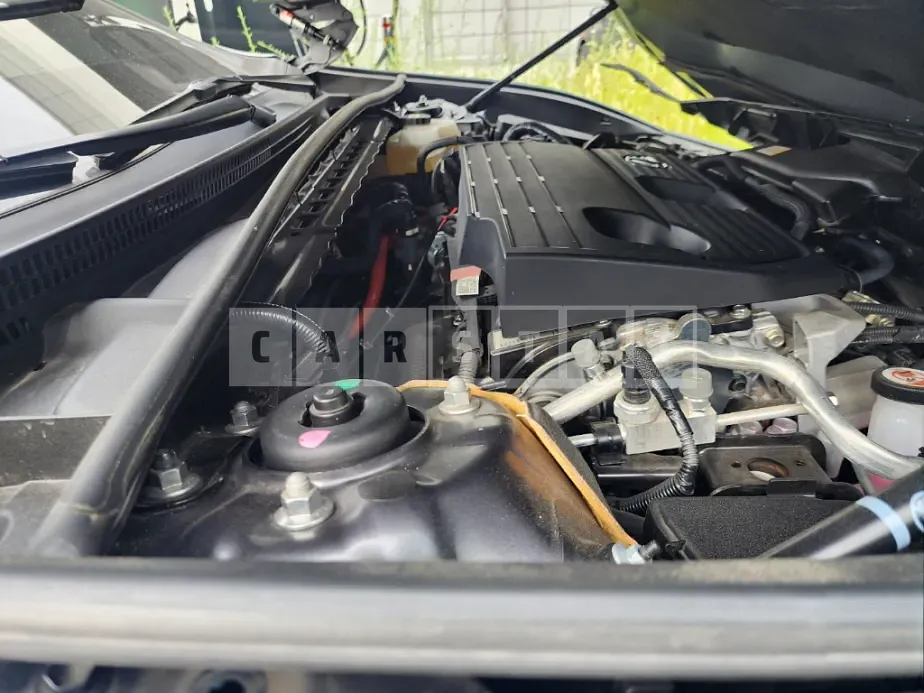 Photo 2 of 13: 2021 Lexus ES300h — Korean insurance auction