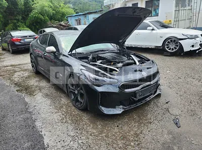 Photo 1 of 15: 2018 Kia Stinger, VIN KNAE351BDJS001668 — Korean insurance auction