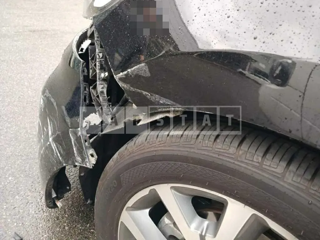 Photo 2 of 2: 2020 Kia (parts) Carnival Limousine Headlamp — Korean insurance auction