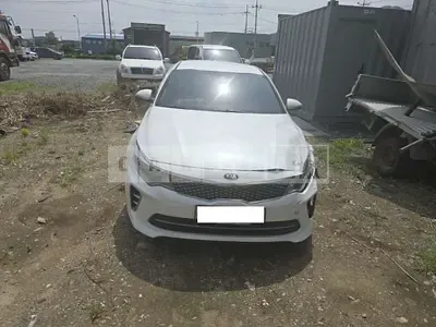 Photo 1 of 7: 2016 Kia K5 — Korean insurance auction