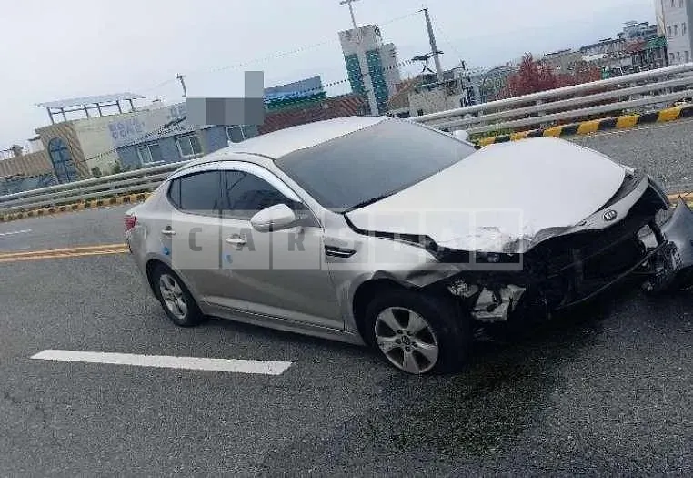 Photo 2 of 5: 2014 Kia K5 LPG — Korean insurance auction