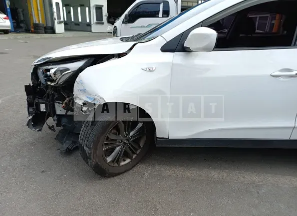 Photo 2 of 5: 2015 Hyundai Tucson, VIN KMHJT81VBFU935540 — Korean insurance auction