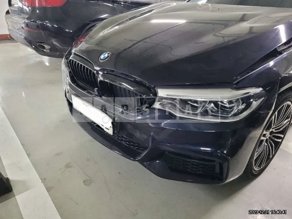 Photo 2 of 19: 2020 BMW 530i xDrive M Sport Package, VIN WBAJR9101LWW76436 — Korean insurance auction