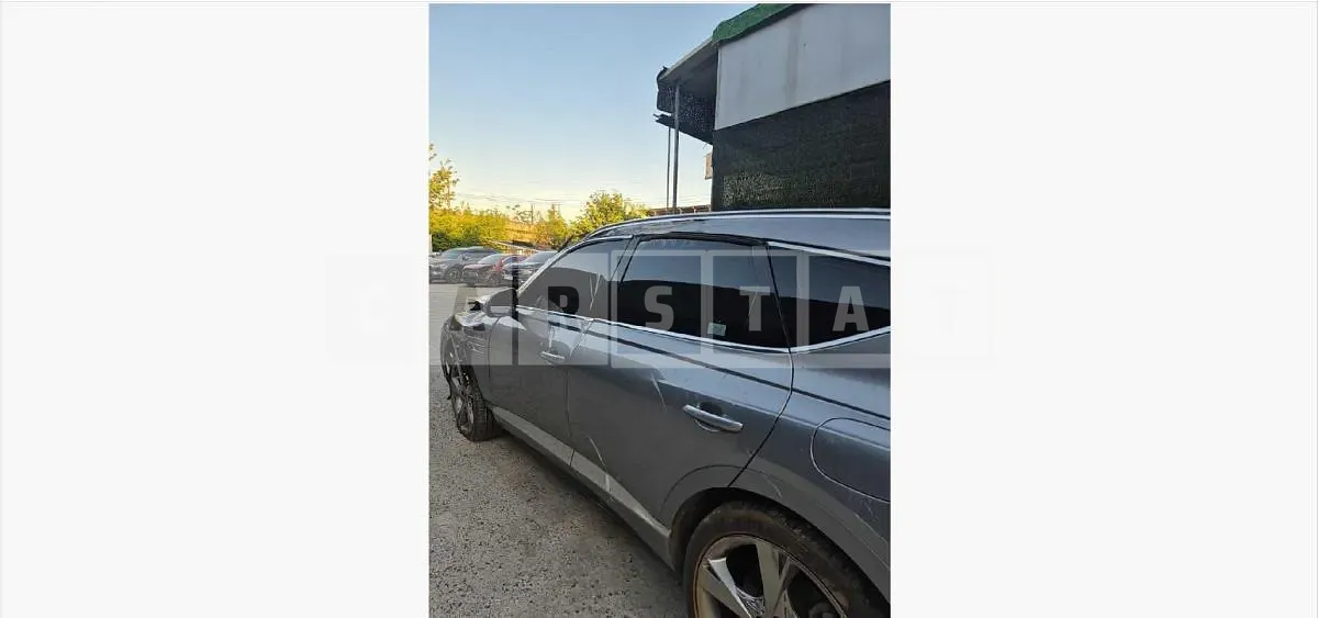 Photo 2 of 7: 2023 Genesis GV80 2.5T 4WD — Korean insurance auction