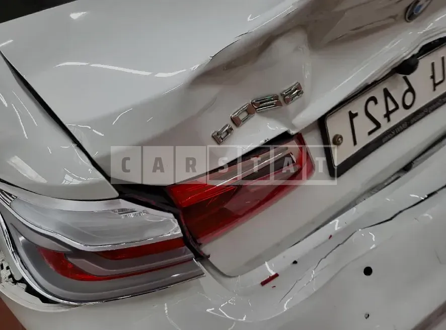 Photo 2 of 9: 2019 BMW 520d xDrive, VIN WBAJF5109KGM57492 — Korean insurance auction