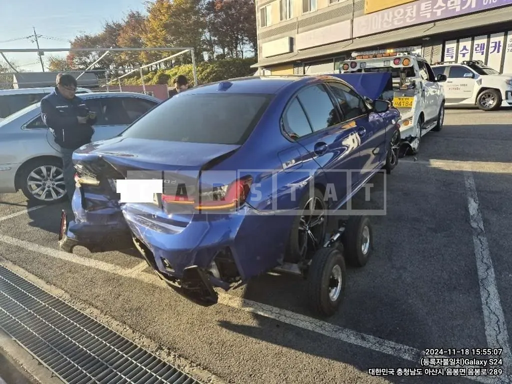 Photo 2 of 17: 2023 BMW 320d xDrive — Korean insurance auction