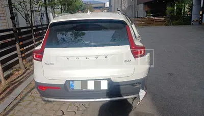 Photo 1 of 7: 2025 Volvo XC40B4 AWD — Korean insurance auction